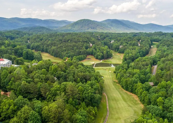 Luxury Modern Home On Golf Course With Game Room!